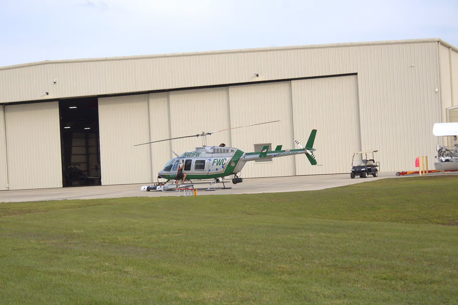 N401FW — Helicopter