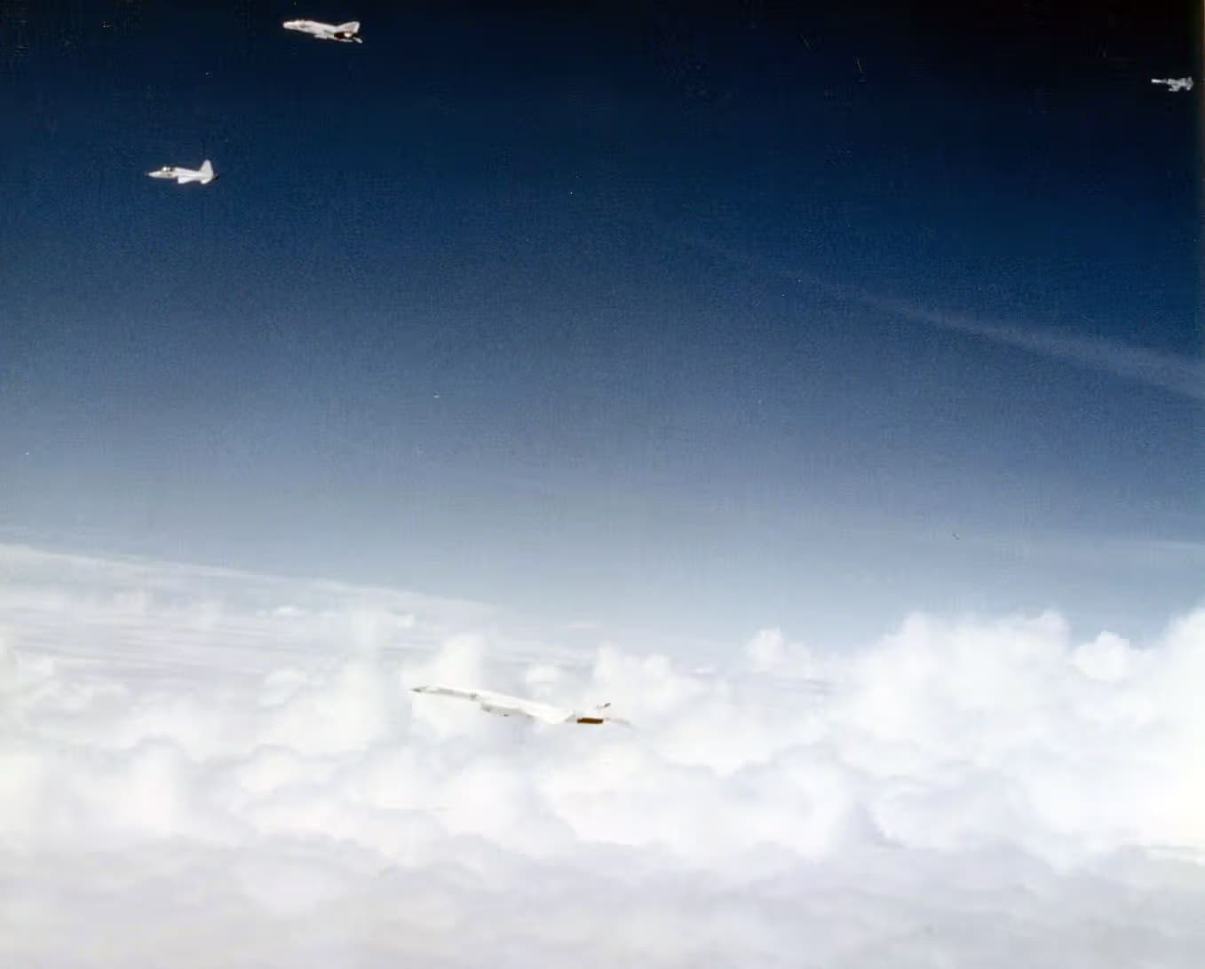 Unidentified — Aircraft