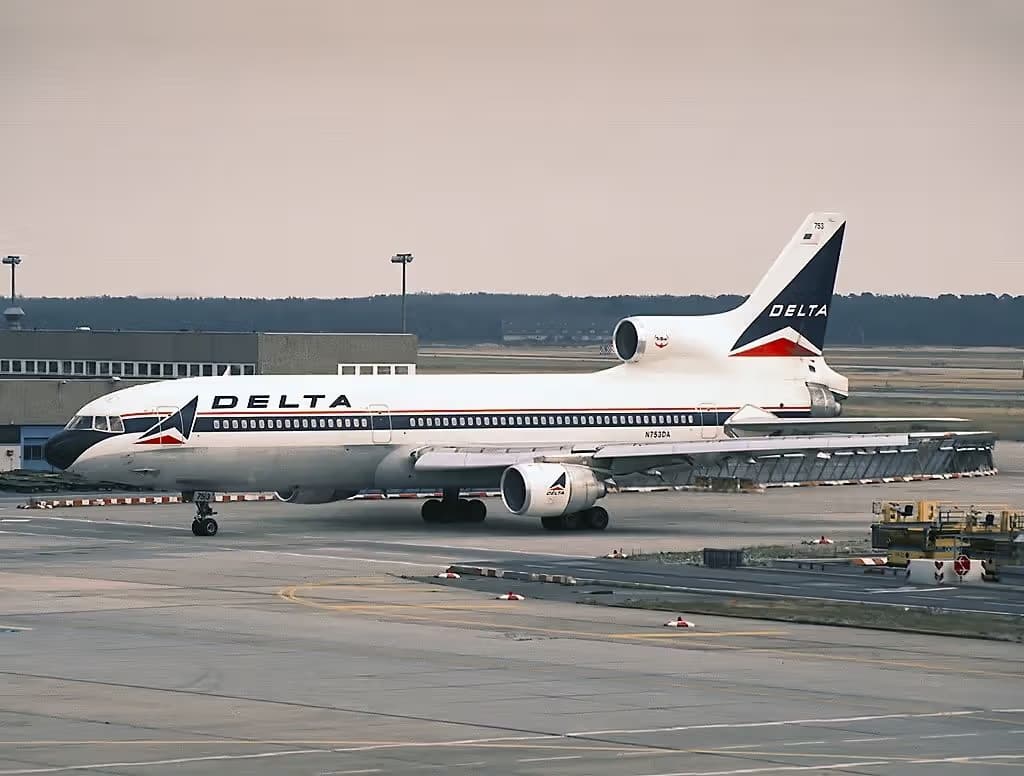 N753DA — Douglas
