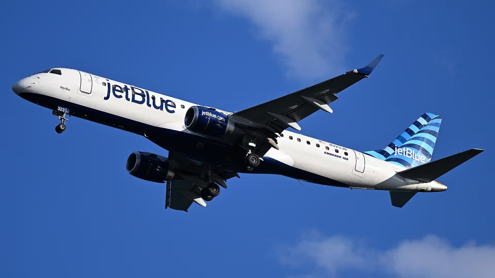 N323JB — Embraer