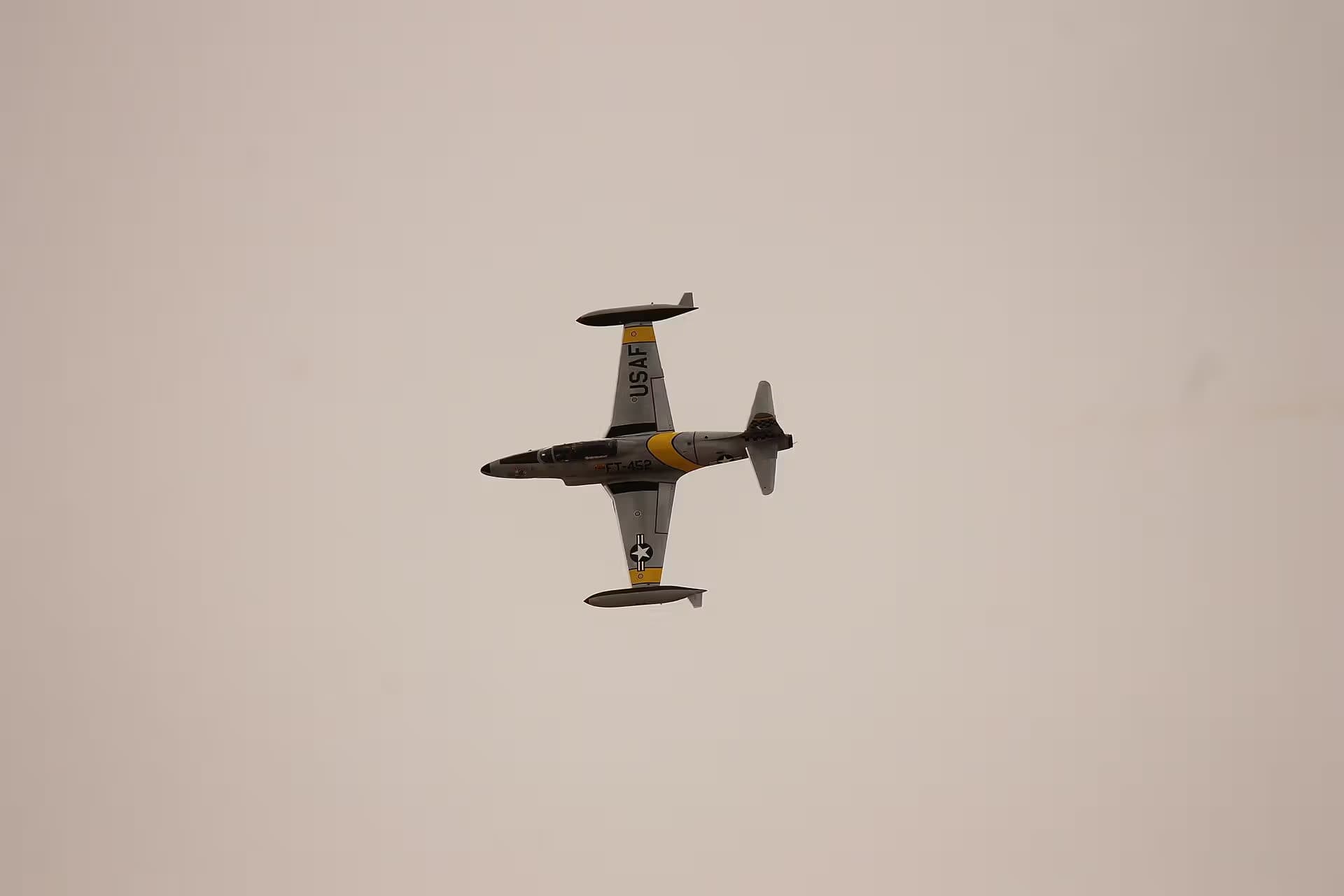 N133HH — Aircraft