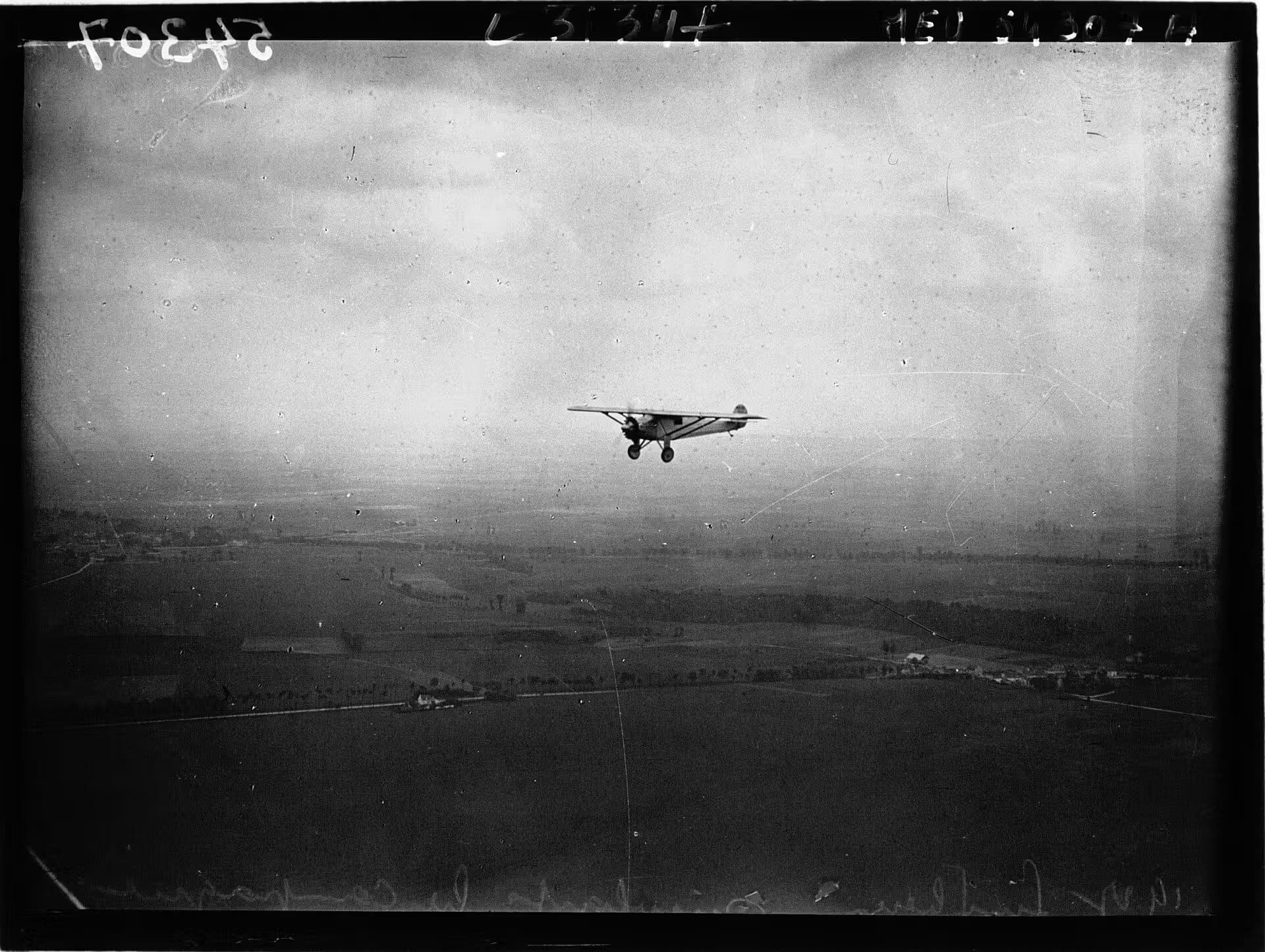Unidentified — Single-engine aircraft
