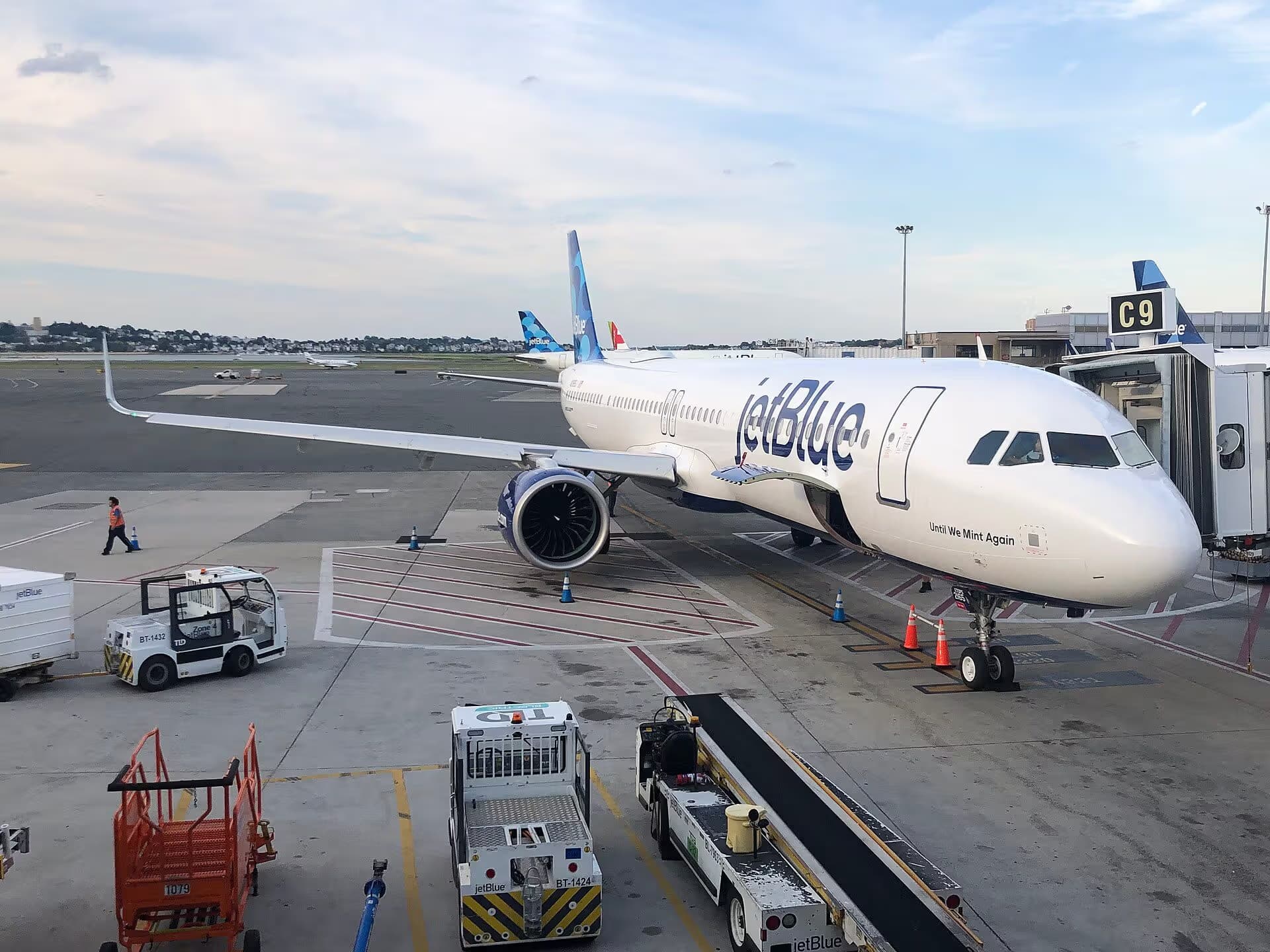 N2165J — Airbus