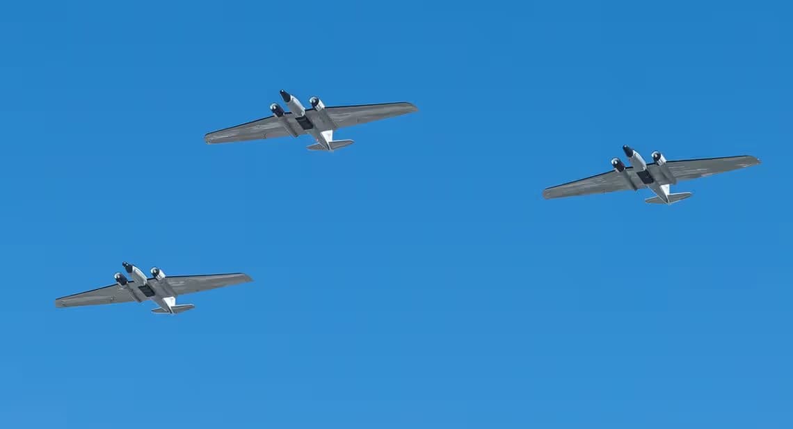 N925NA — Twin-engine aircraft