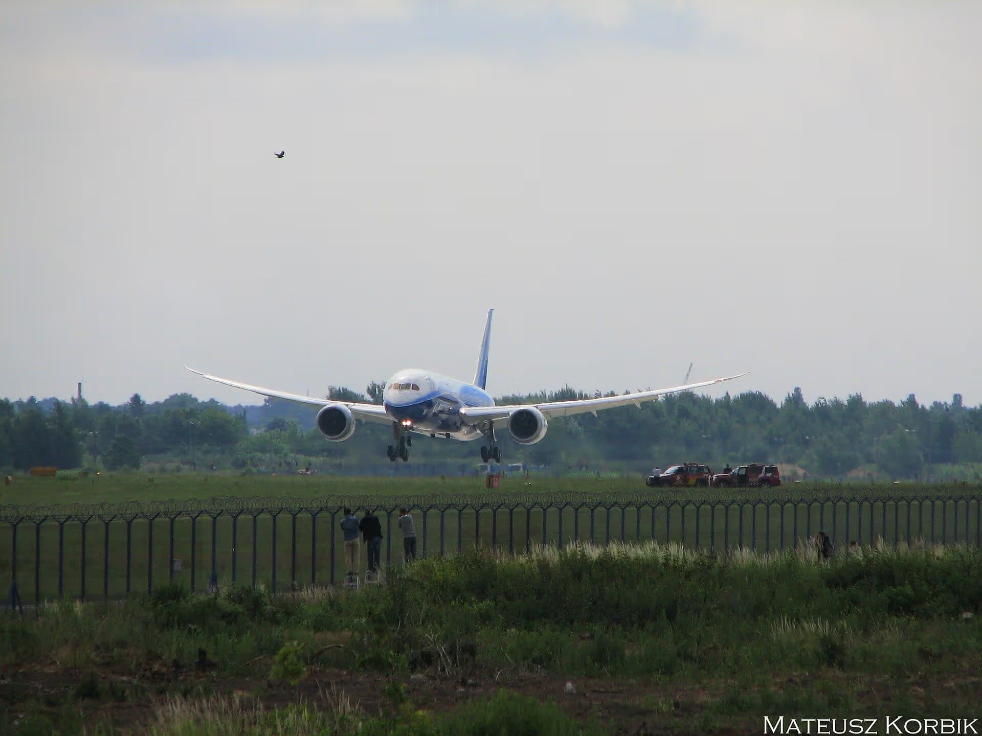 N787BA — Boeing