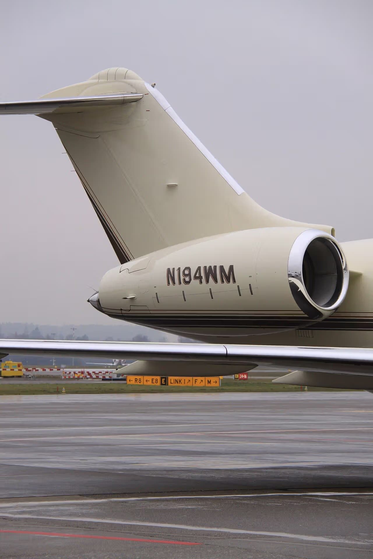 N194WM — Business jet