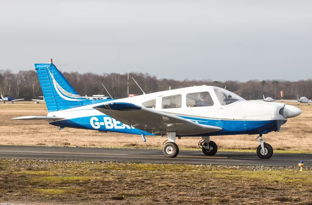 G-BEXW — Piper