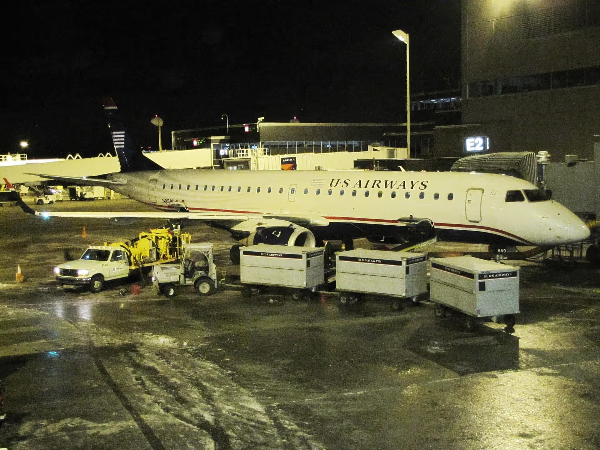 N950UW — Embraer