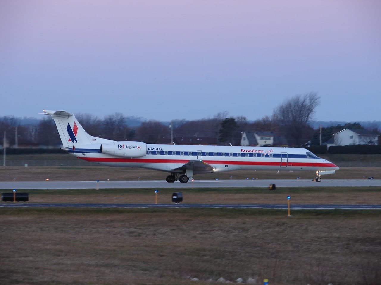 N690AE — Embraer
