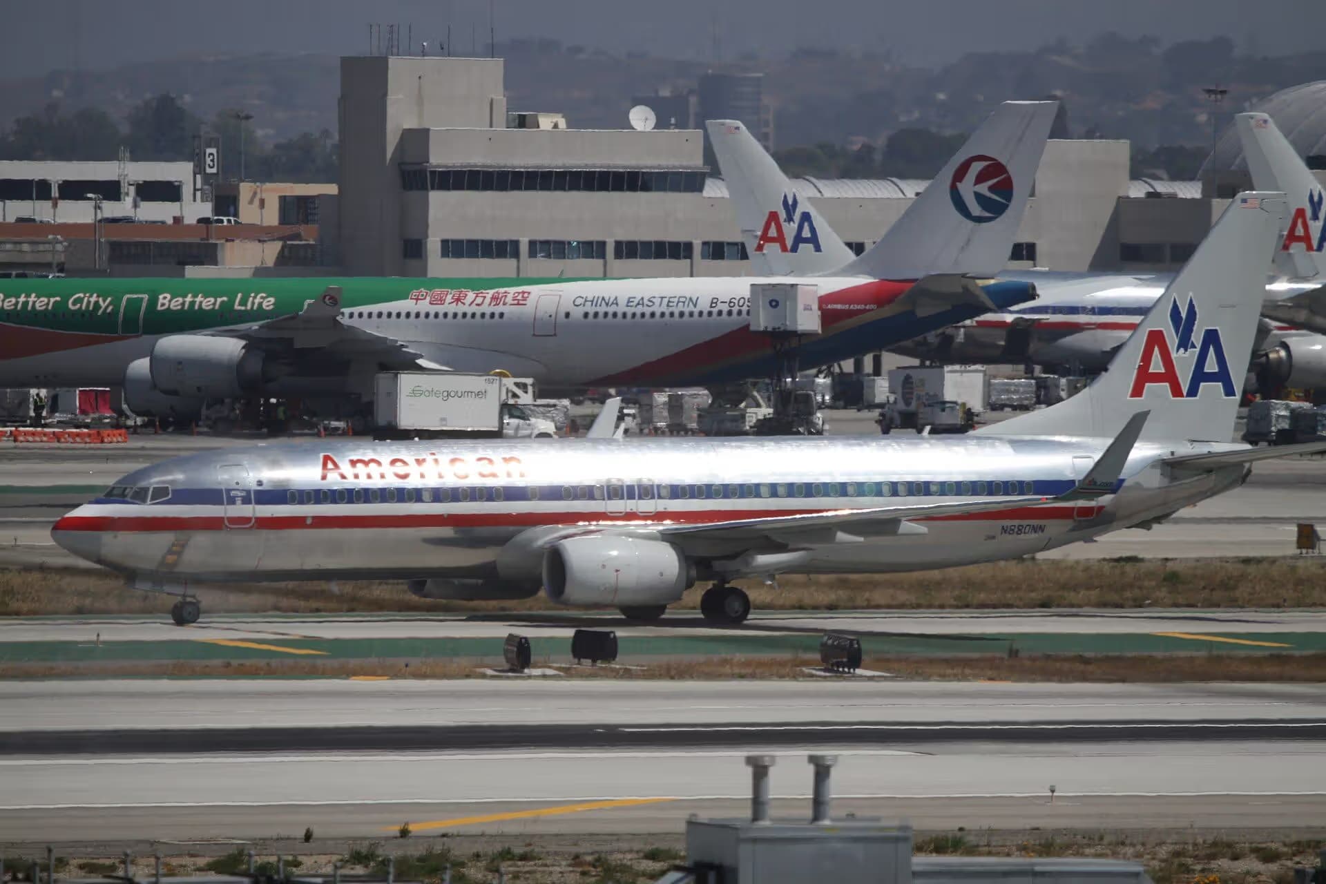 N880NN — Boeing