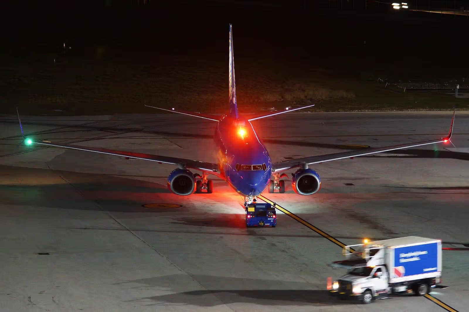 N291WN — Twin-engine aircraft
