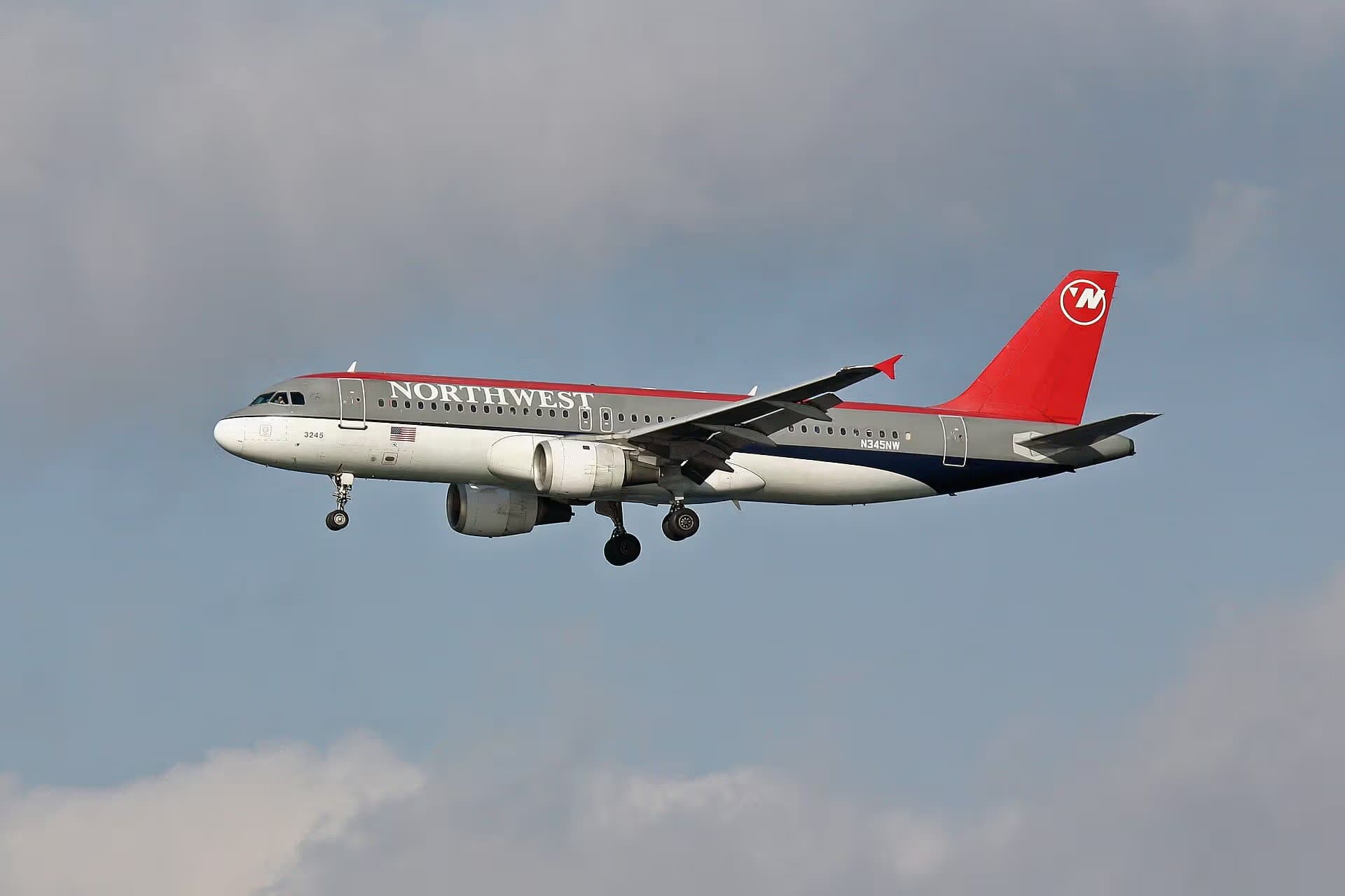 N345NW — Airbus