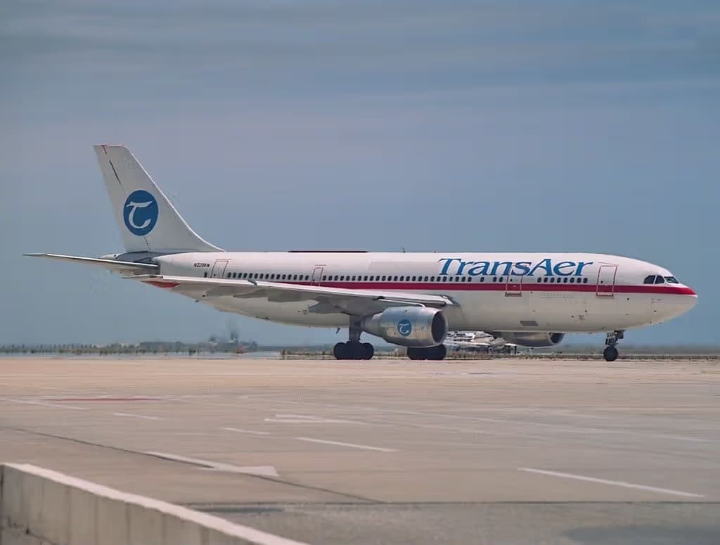 N228KW — Airbus