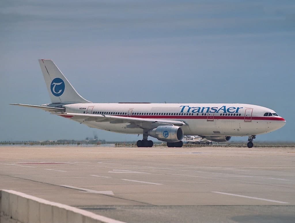 N228KW — Airbus