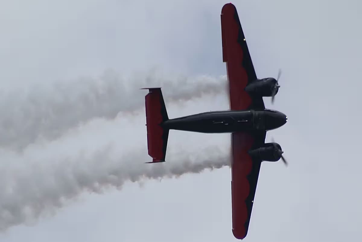 N9109R — Twin-engine aircraft