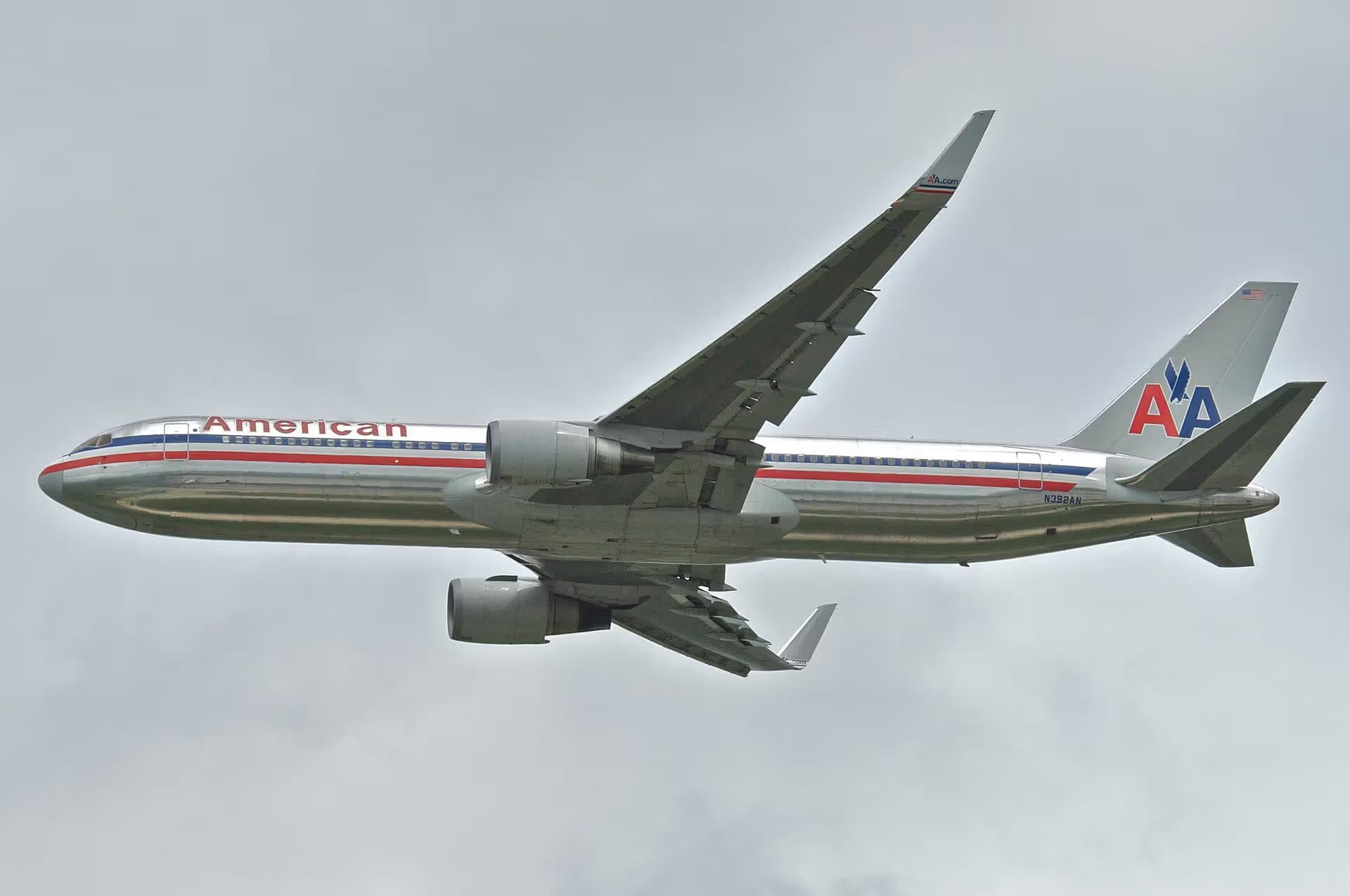 N392AN — Boeing