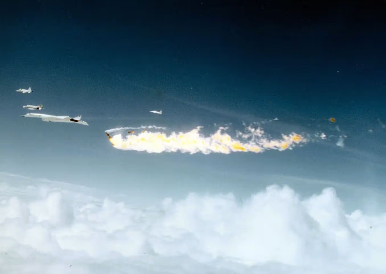 Unidentified — Aircraft
