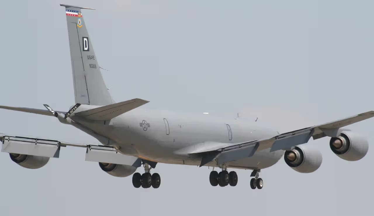 Unidentified — Boeing
