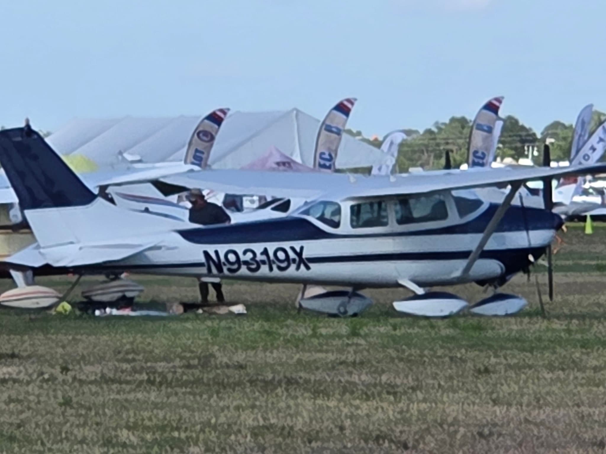 N9319X — Cessna 182E at Lakeland Linder Intl