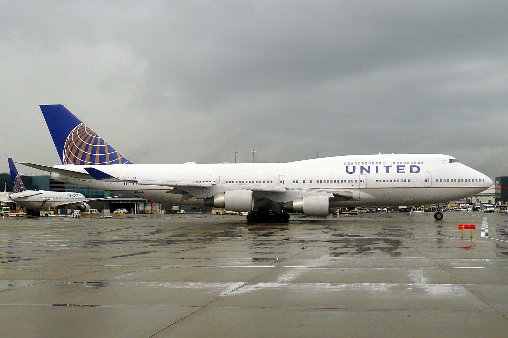 N174UA — Boeing