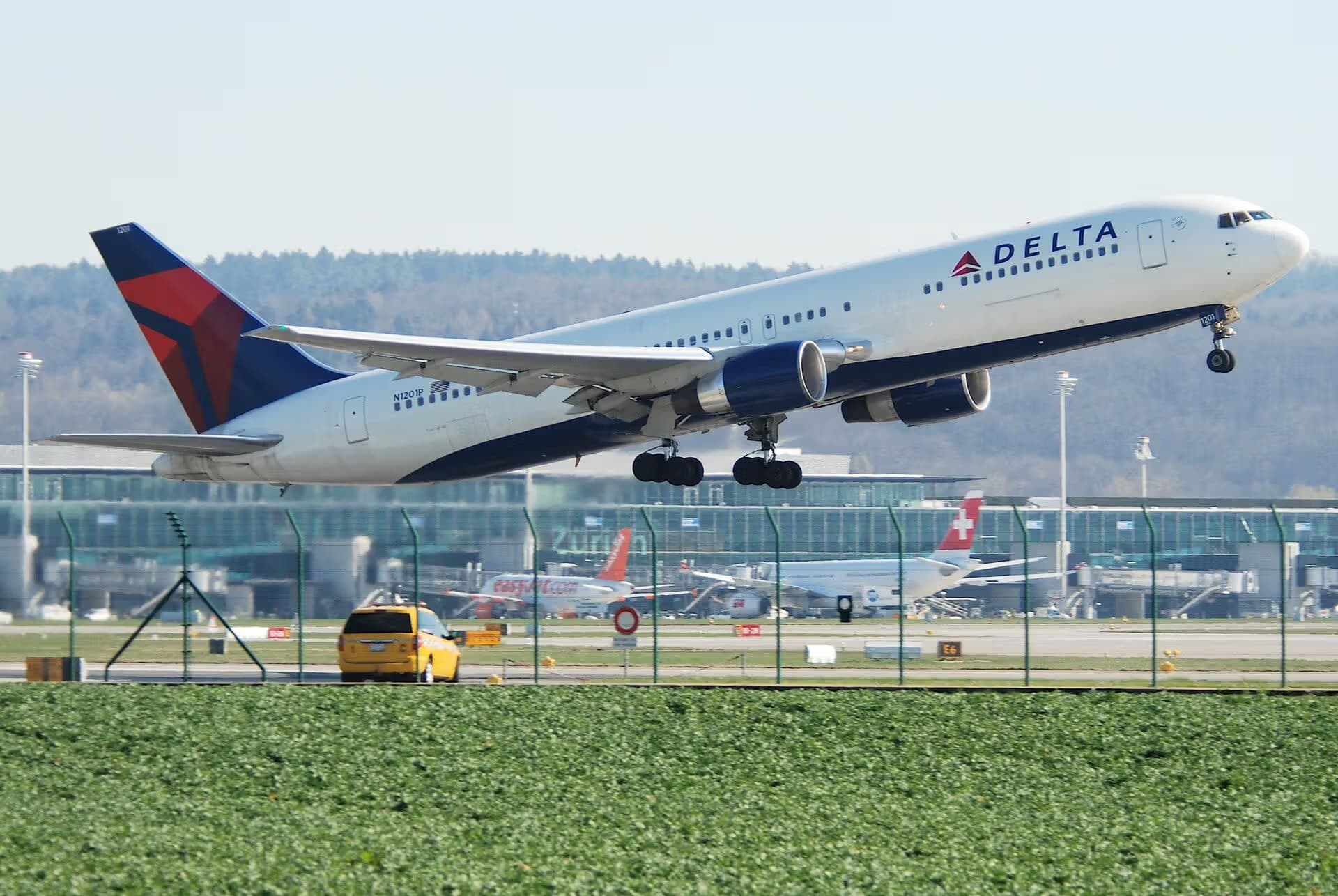 N1201P — Boeing