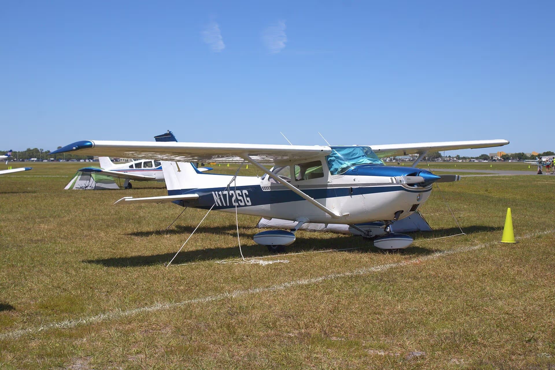 N172SG — Cessna
