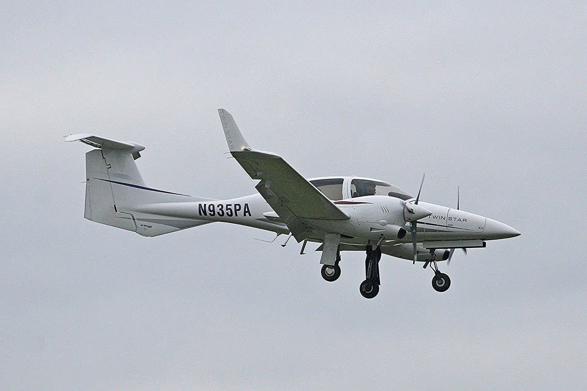 N935PA — Diamond
