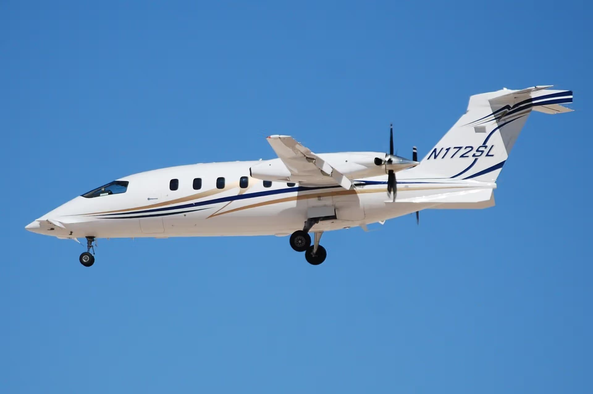 N172SL — Aircraft