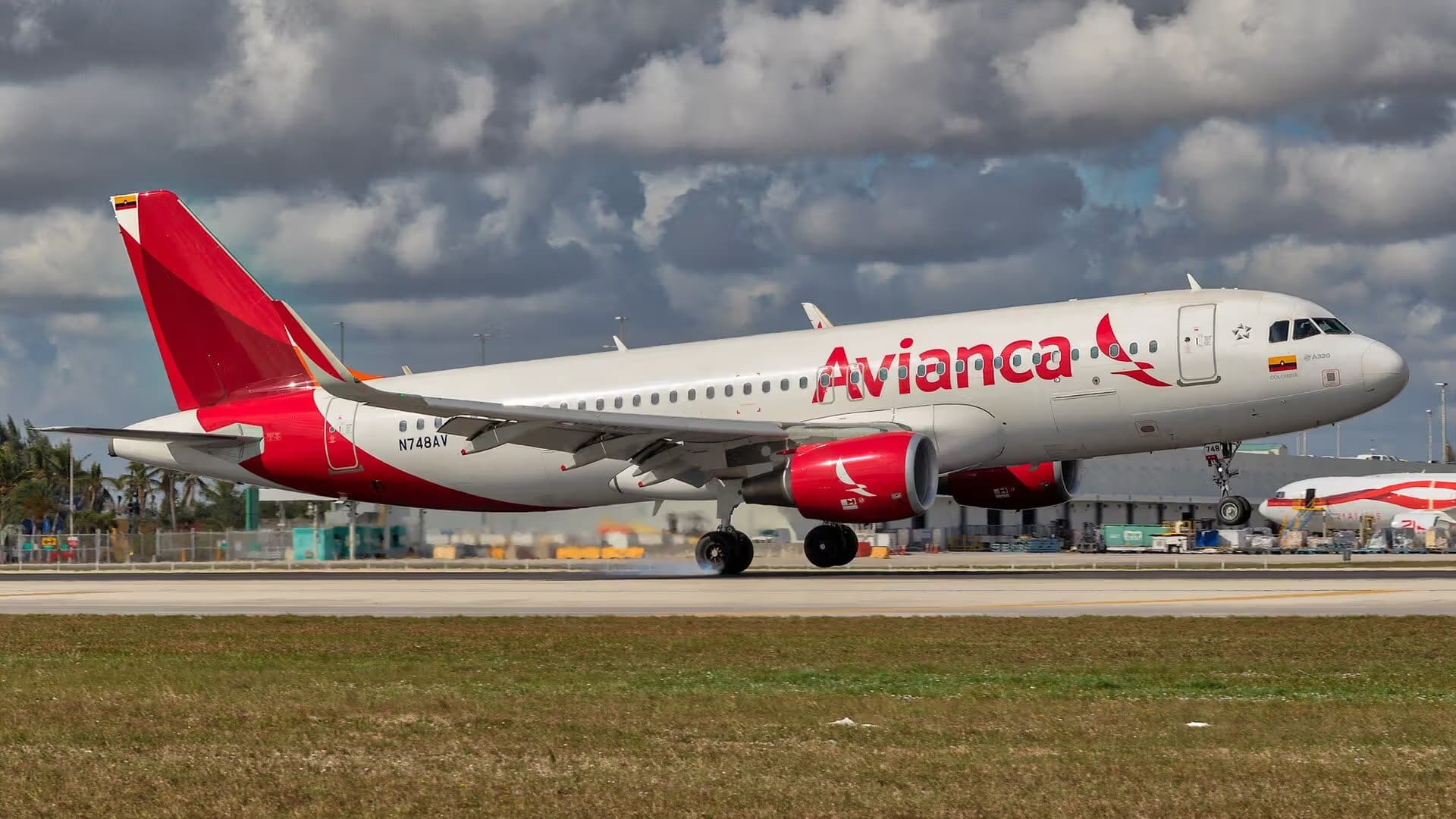 N748AV — Airbus
