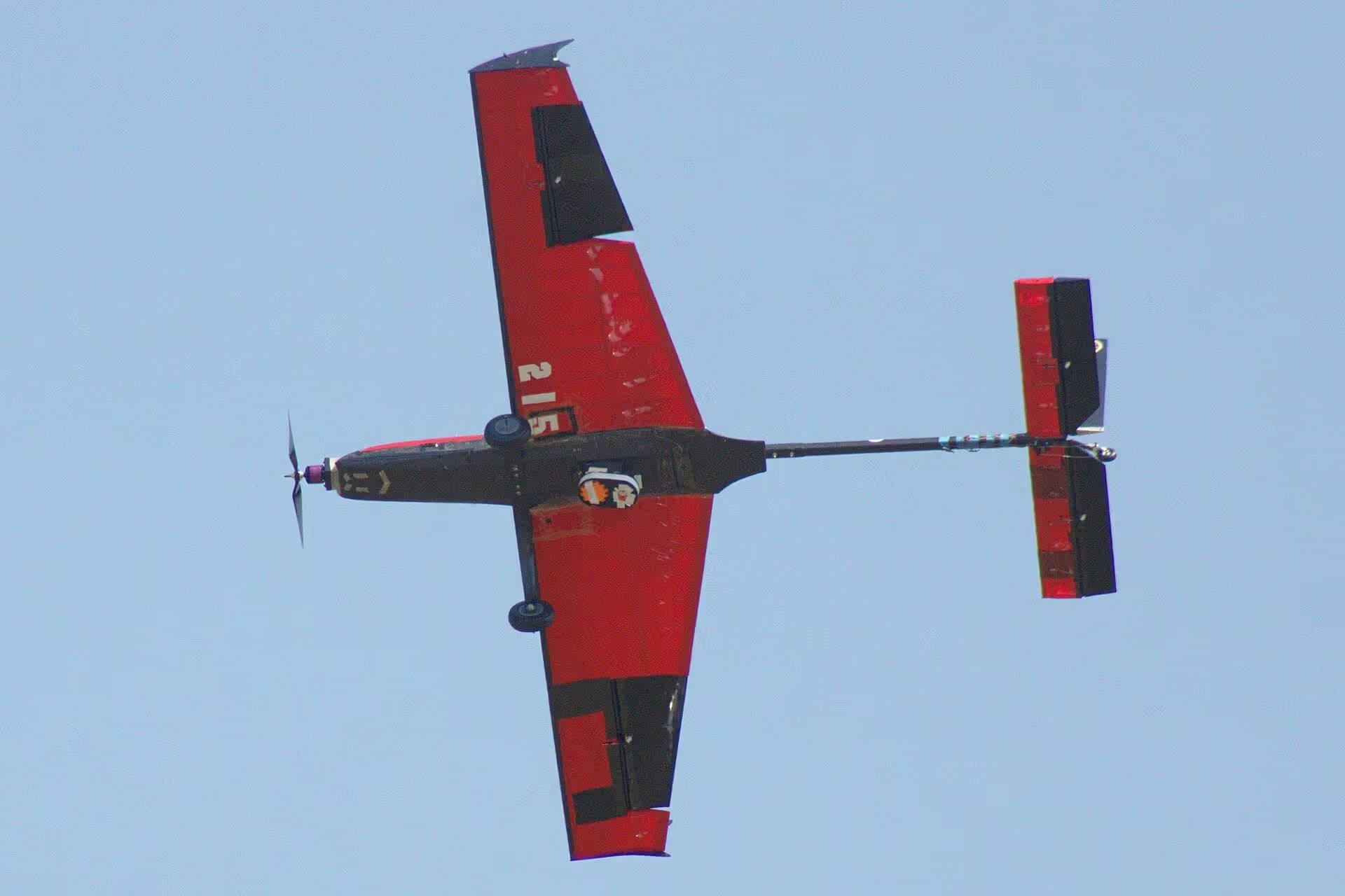 Unidentified — Single-engine aircraft