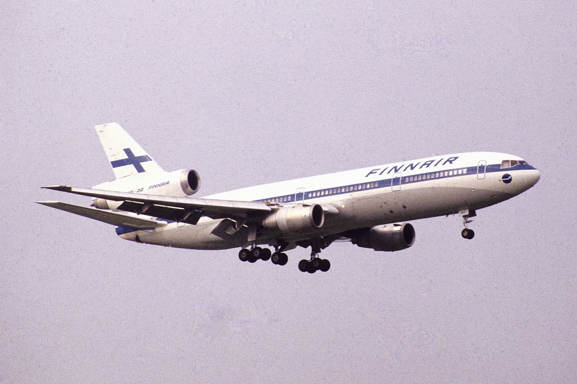N345HC — Douglas