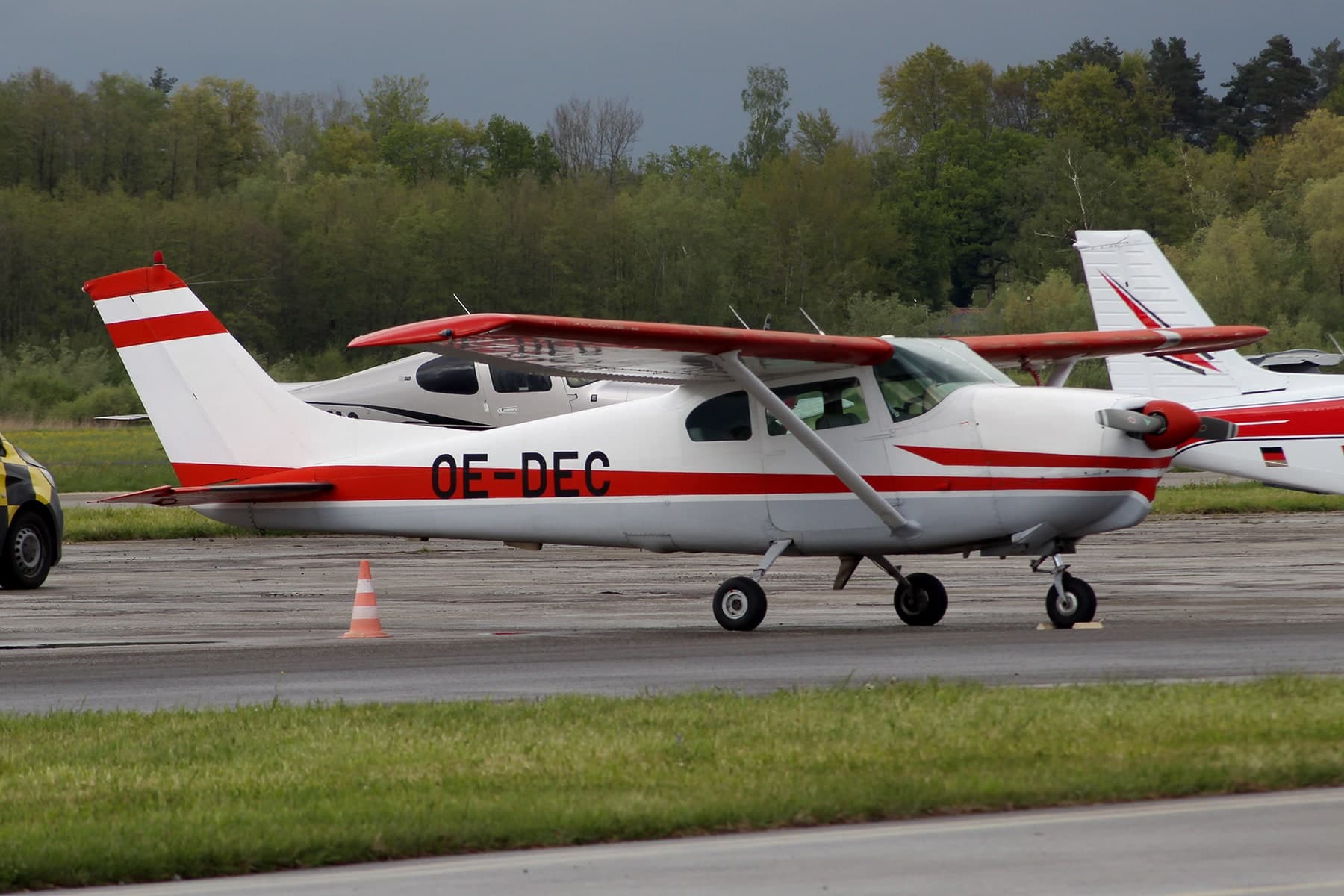 OE-DEC — Cessna