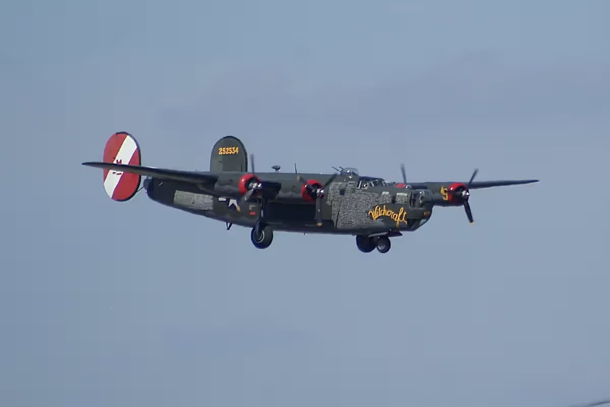 Unidentified — Warbird