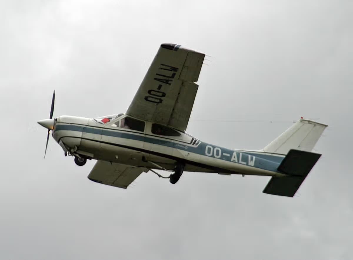 OO-ALW — Cessna