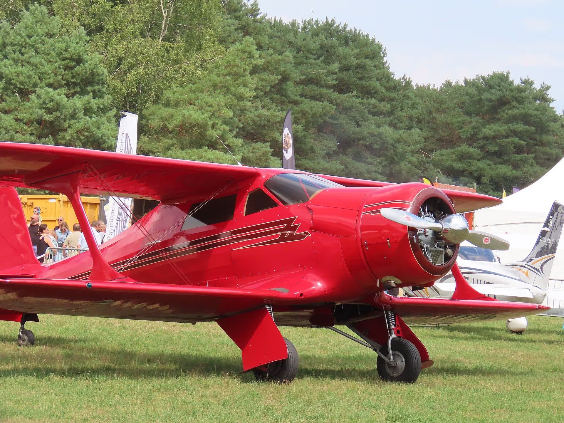 Unidentified — Single-engine aircraft