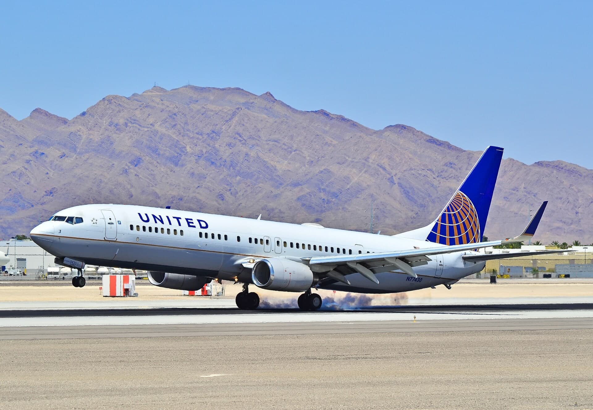 N77430 — Boeing