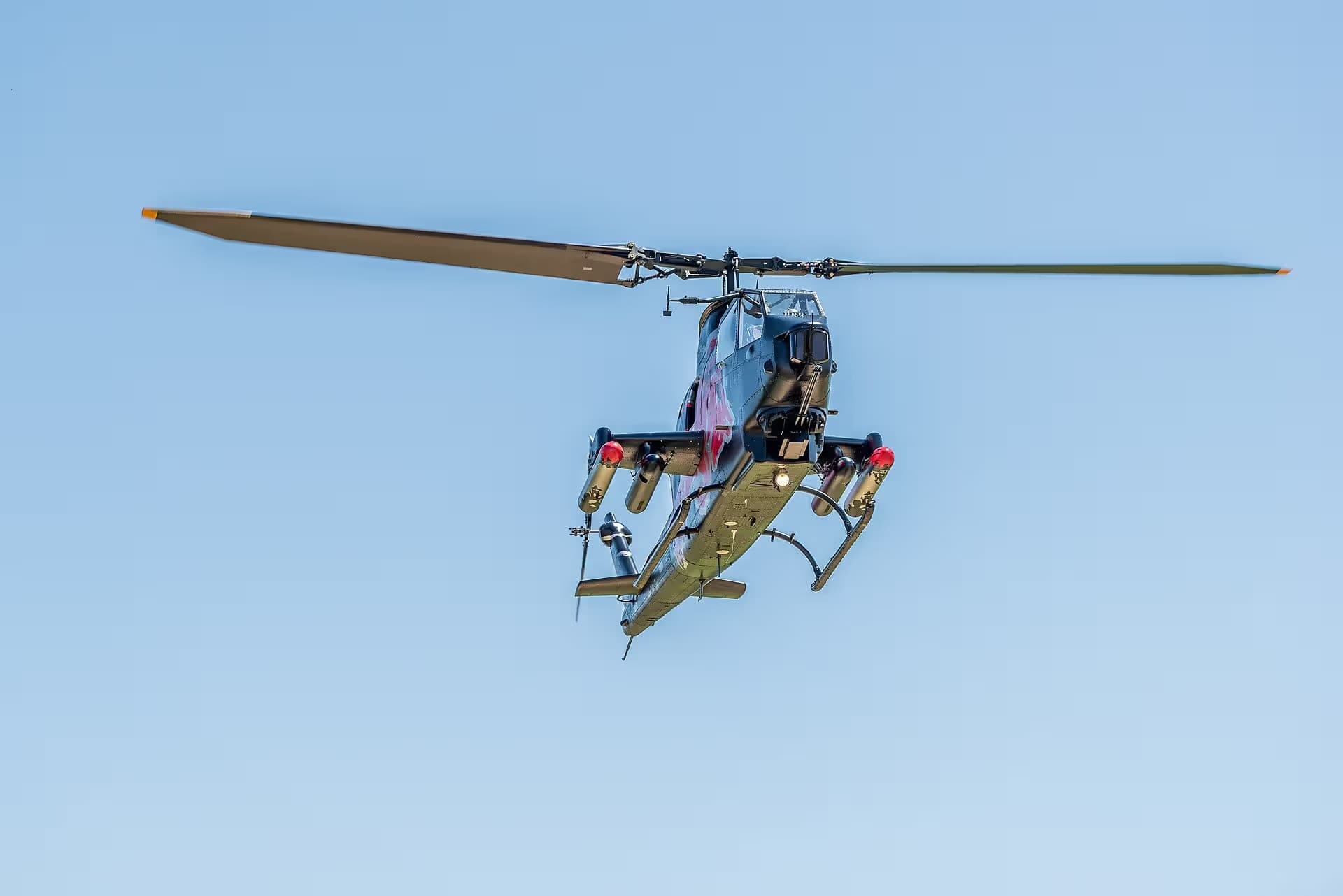 N11FX — Helicopter