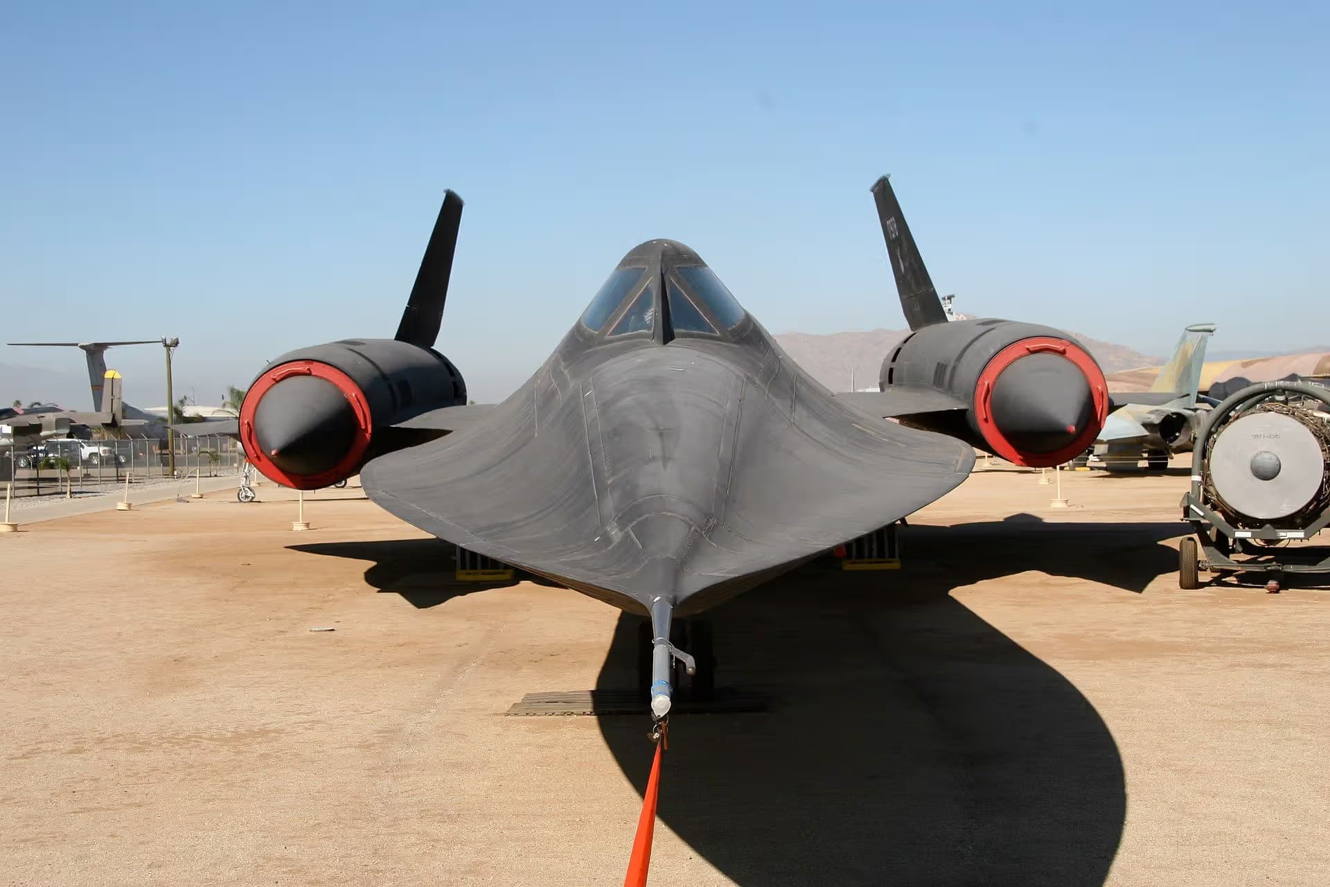 Unidentified — Twin-engine aircraft