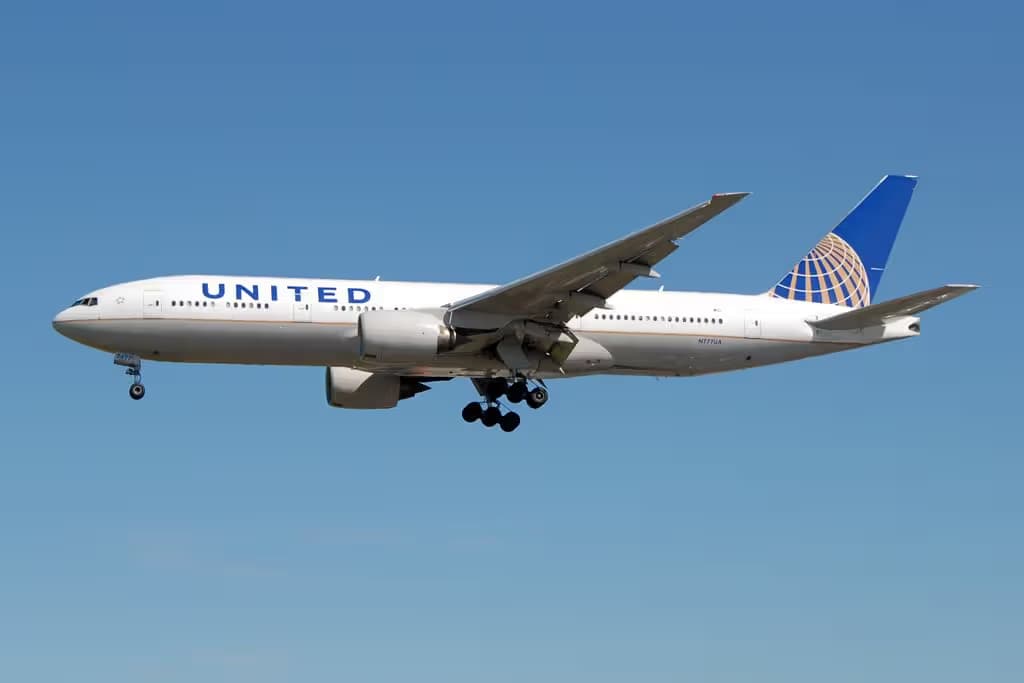 N777UA — Boeing