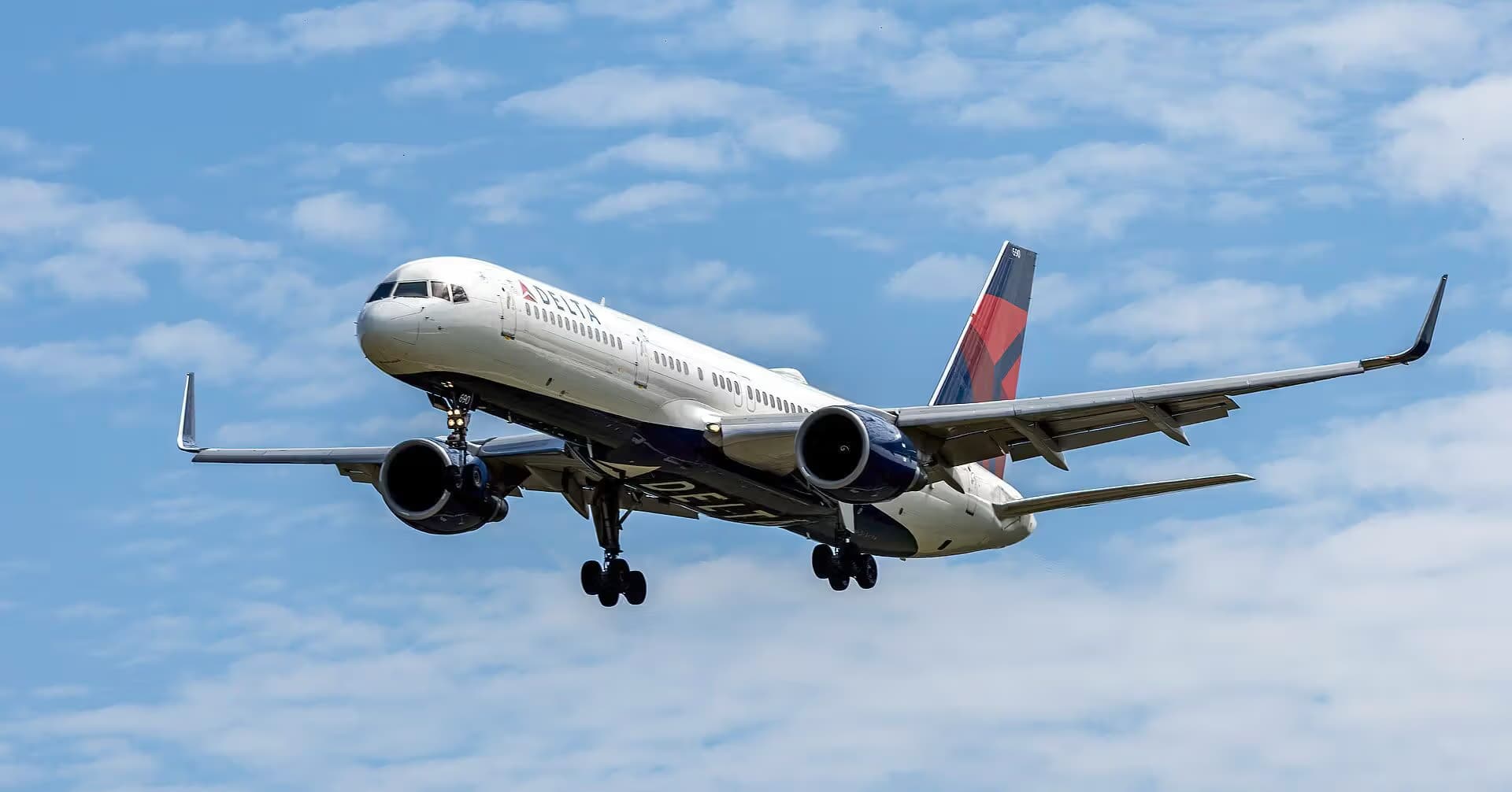 N690DL — Boeing
