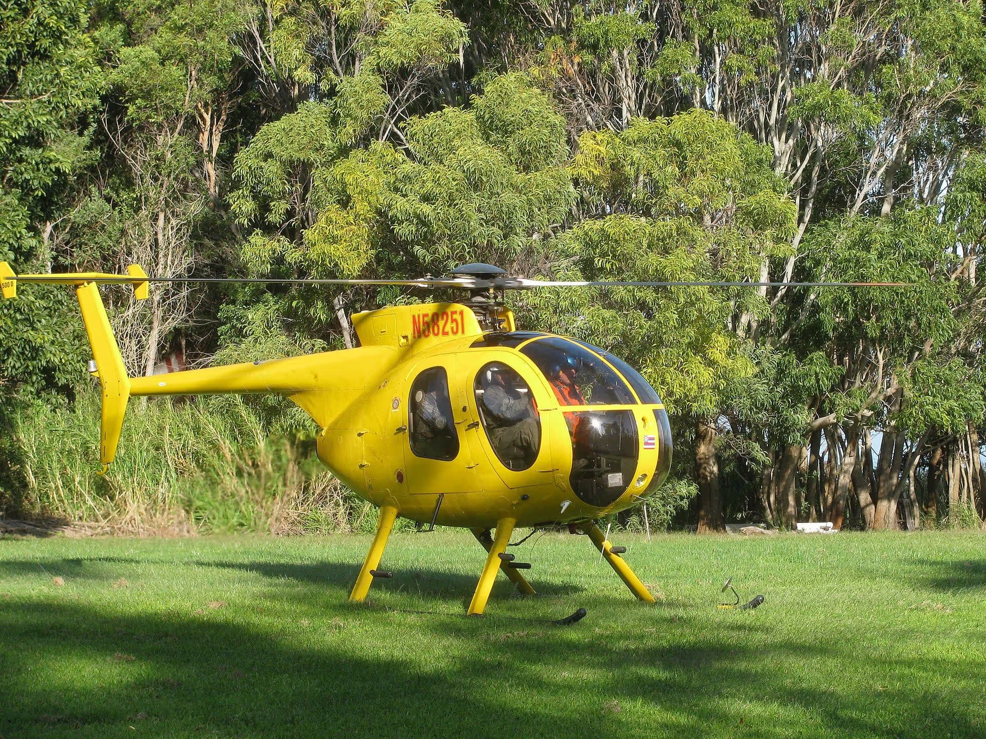 N58251 — Helicopter