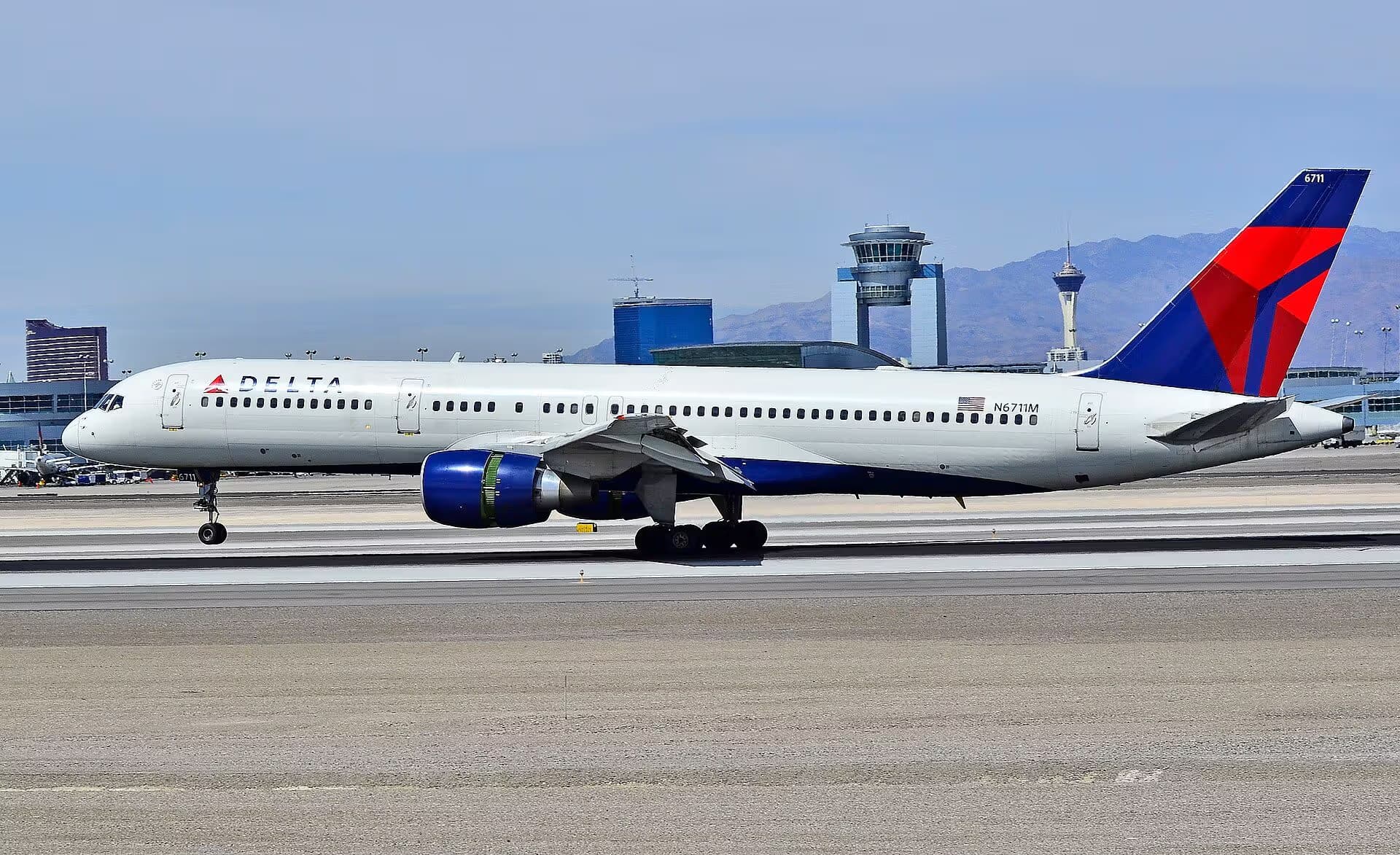 N6711M — Boeing