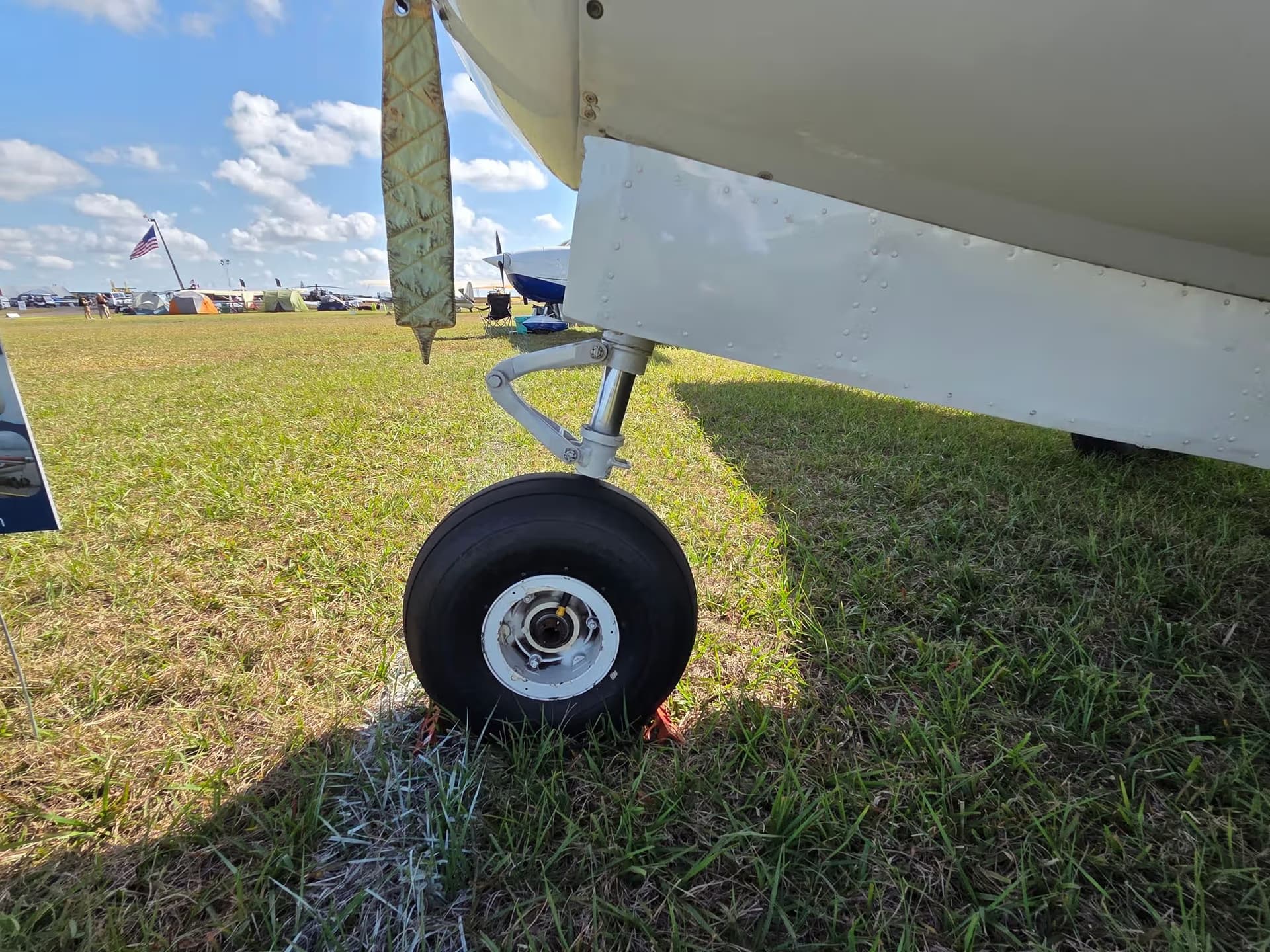 Unidentified — Aircraft type pending at Lakeland Linder Intl
