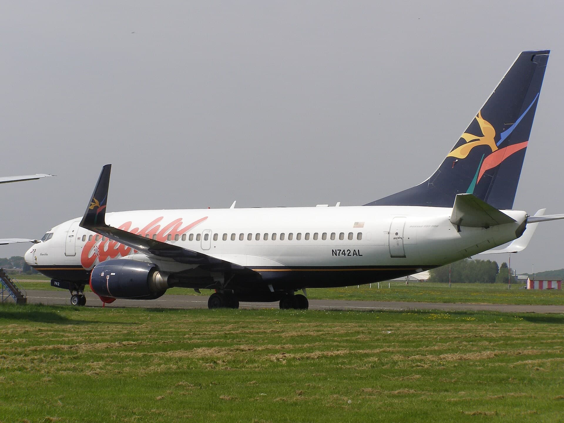 N742AL — Twin-engine aircraft