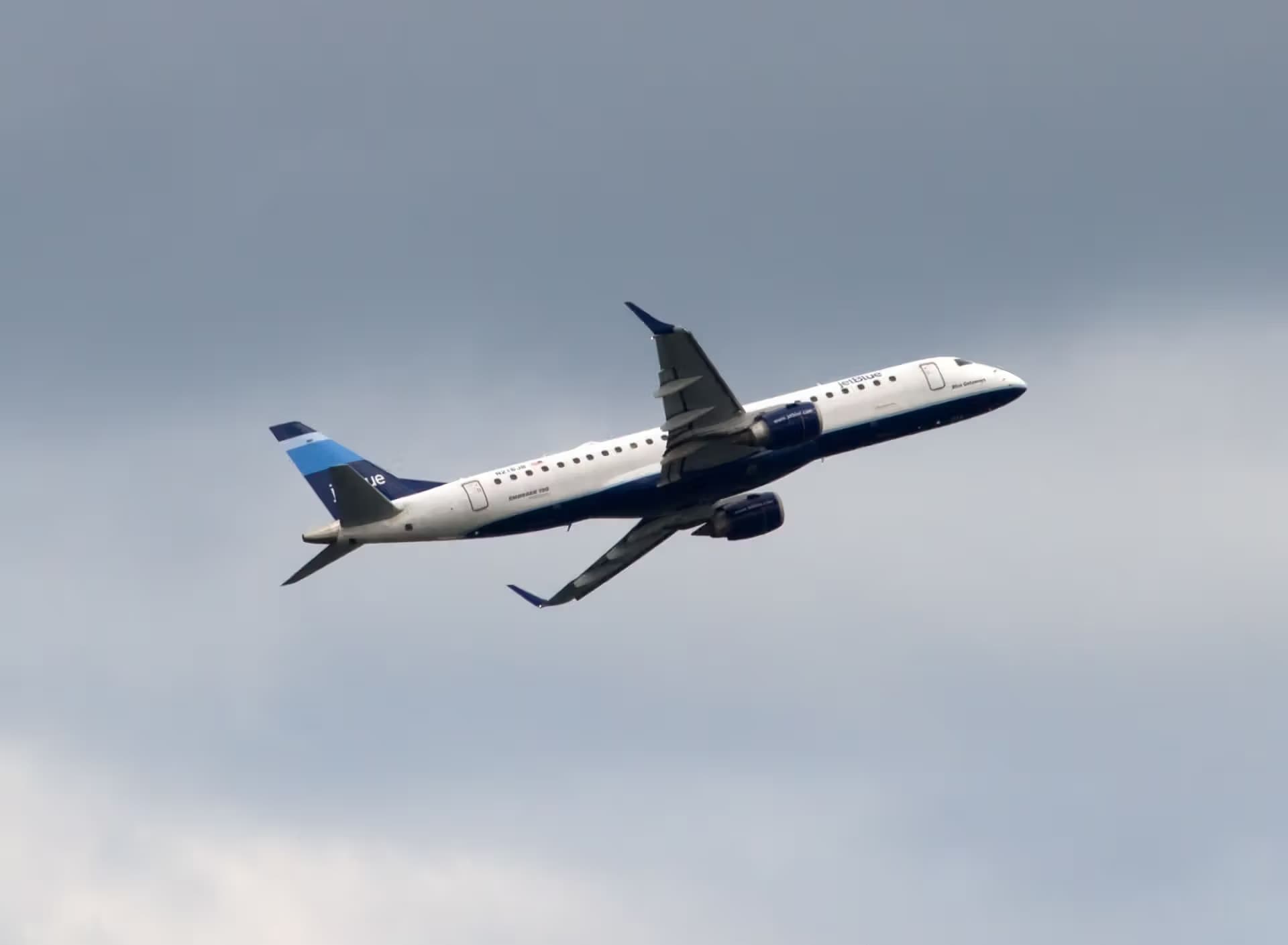 N216JB — Embraer