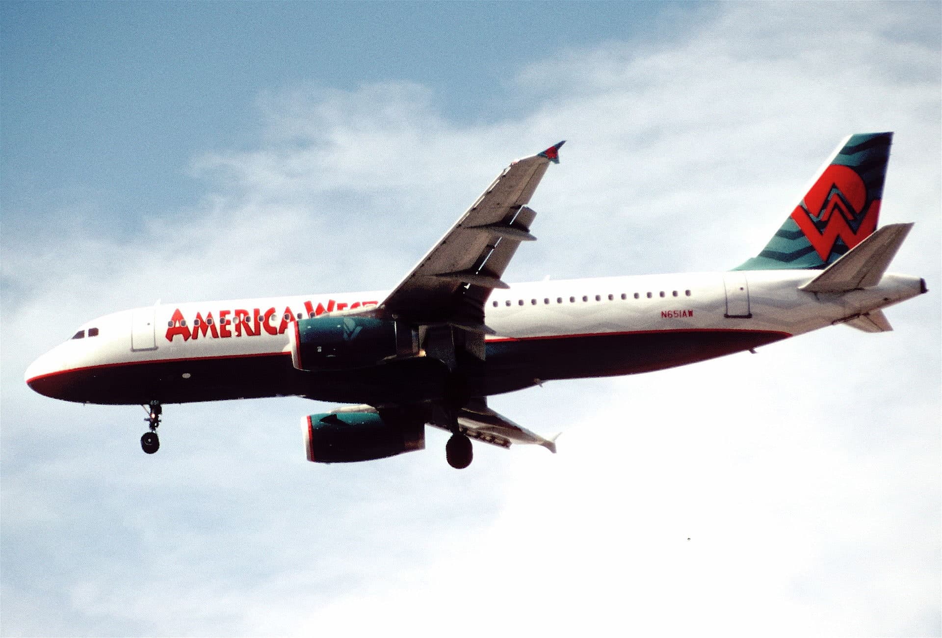 N651AW — Twin-engine aircraft