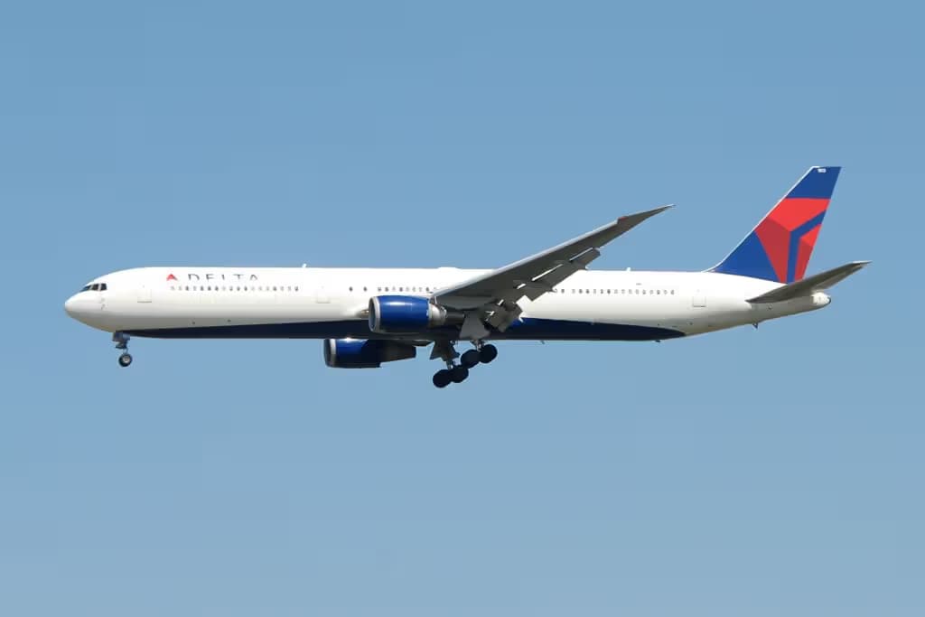 N837MH — Boeing