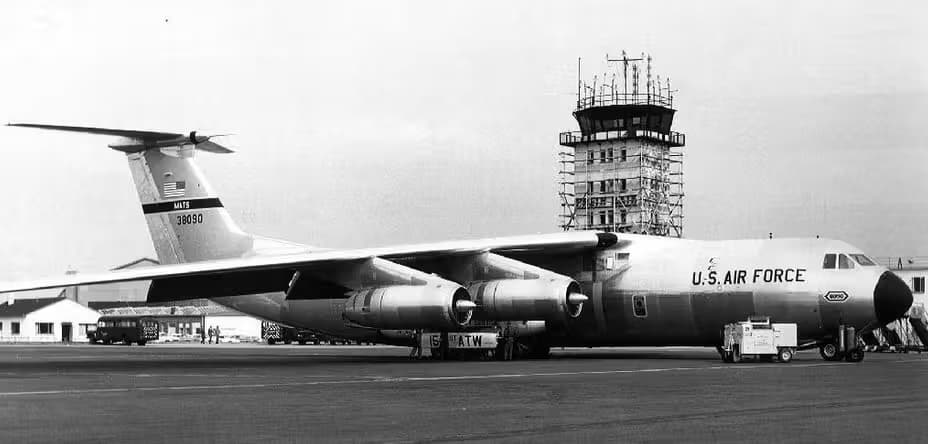 Unidentified — Lockheed