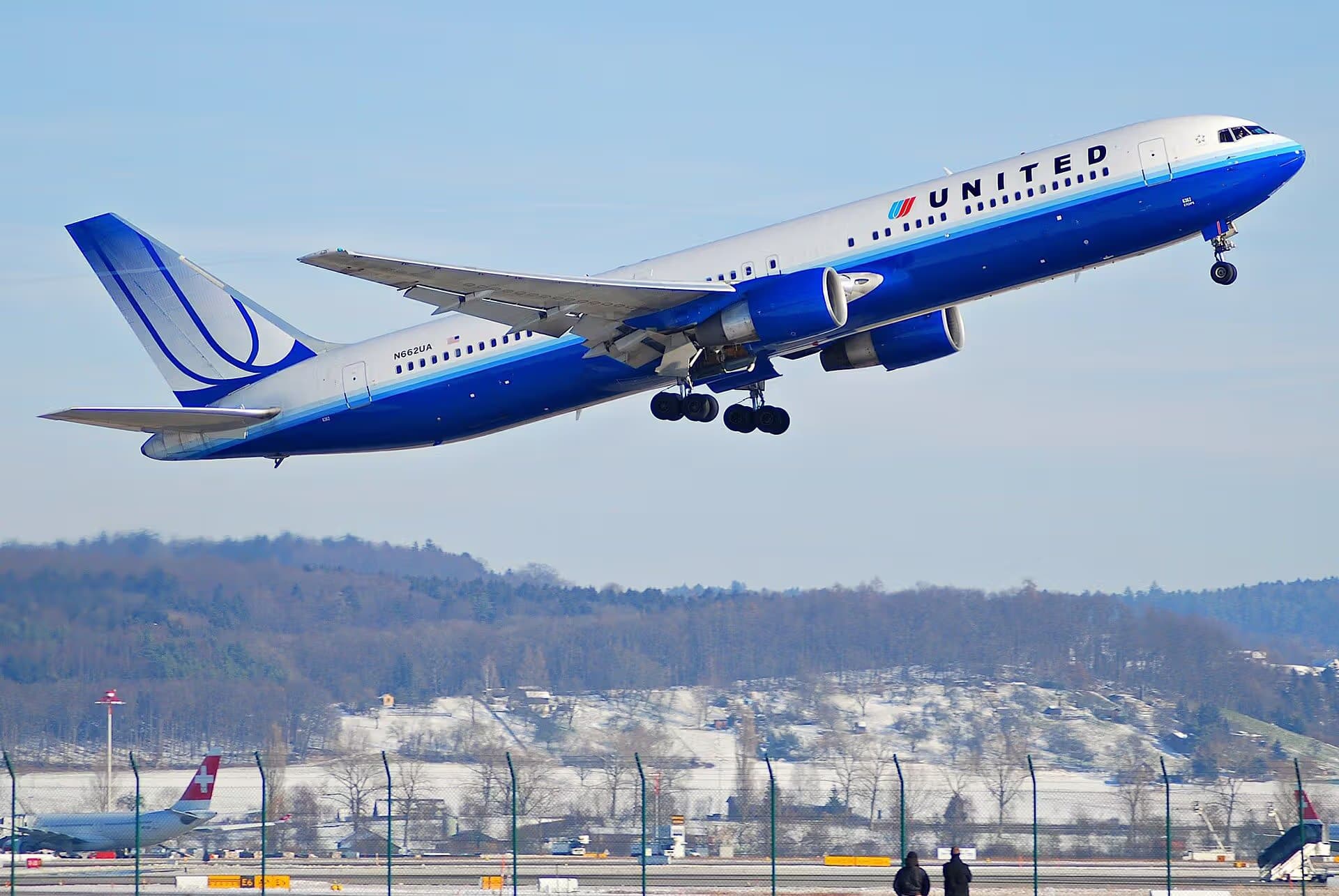 N662UA — Boeing