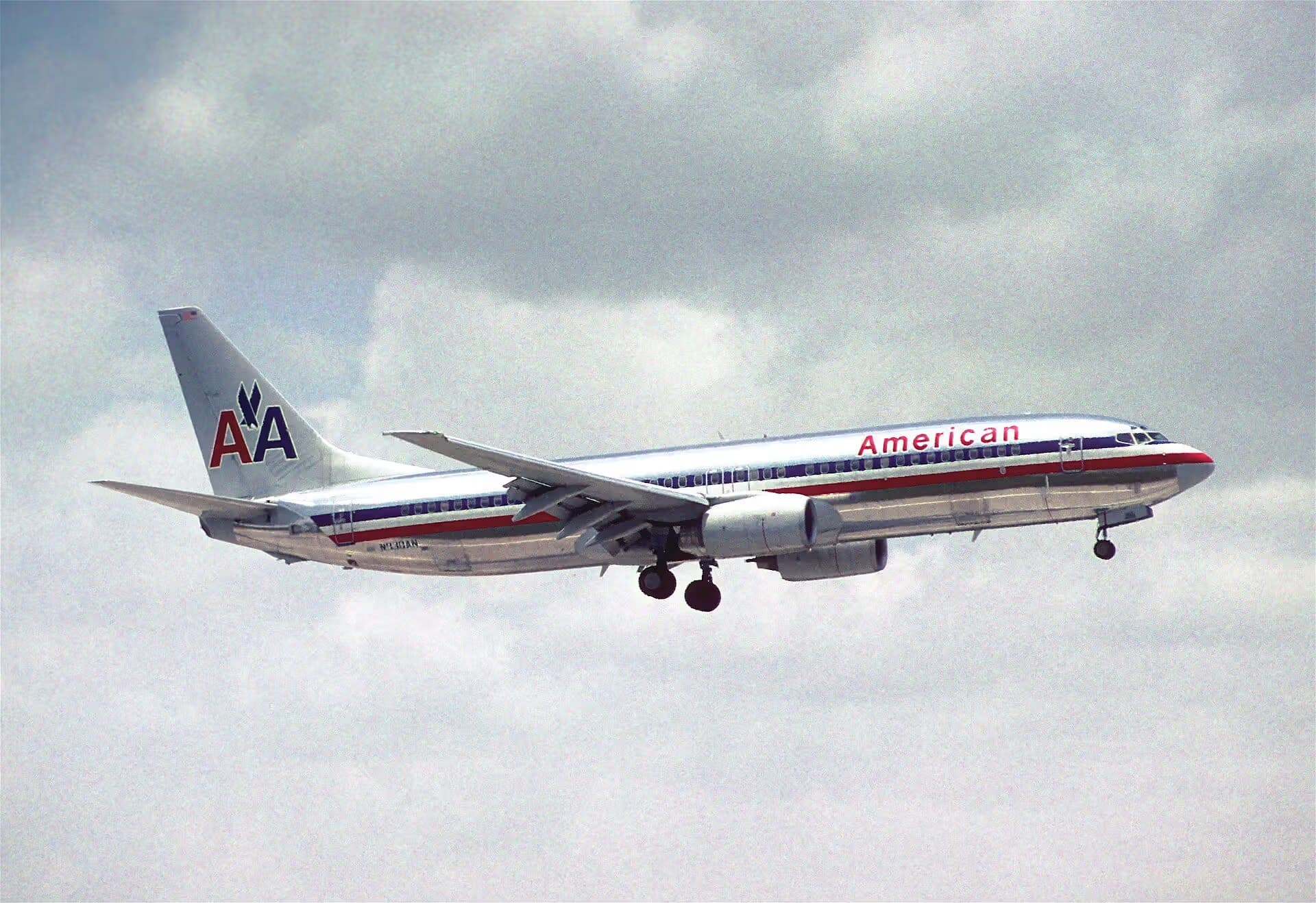 N930AN — Twin-engine aircraft